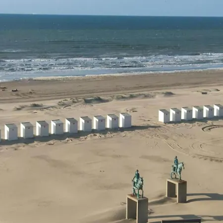 Plaza I1842 With Terrace And Side Sea View *